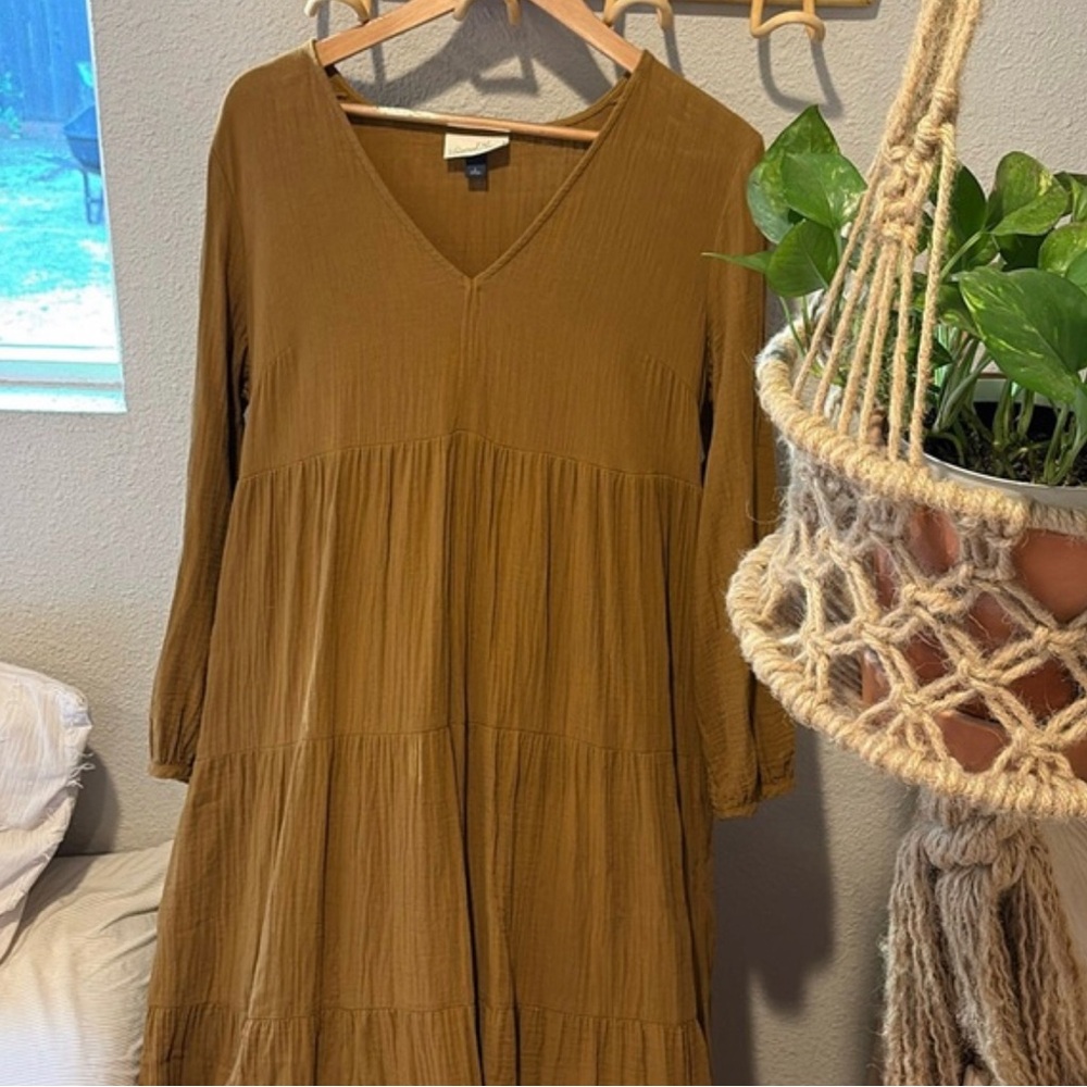 Universal Thread Golden Long Sleeve Dress